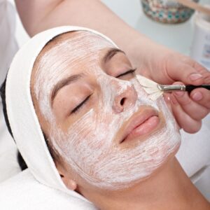 zabiegi pielęgnacyjne na twarz