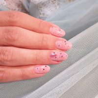 Elegancki manicure na naturalnej płytce – profesjonalna stylizacja dłoni MagStudio